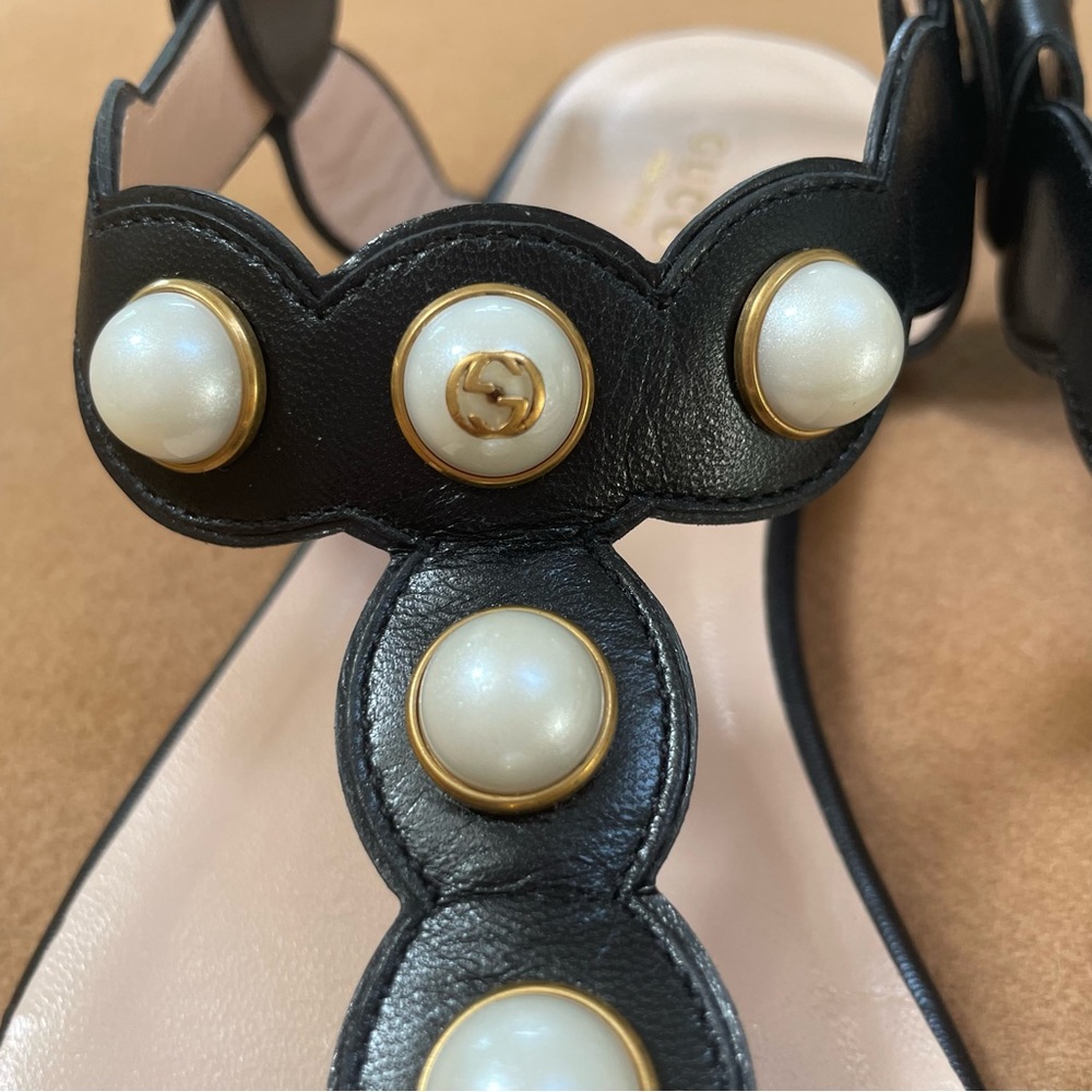 GUCCI Willow Pearl Thong Sandals - Picture 7 of 14